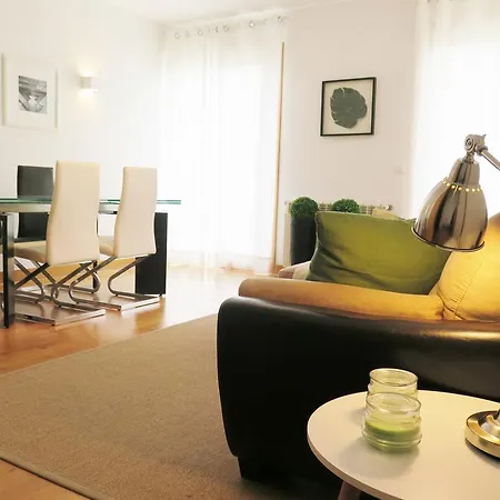 Apartment Charming - 2 Bedrooms & Garage