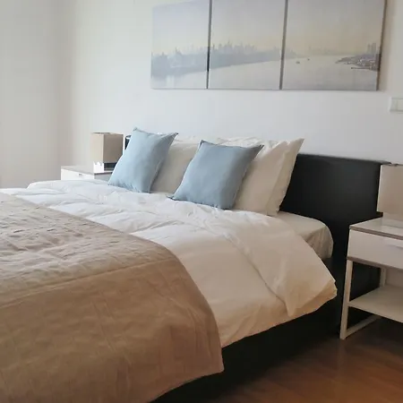 Charming - 2 Bedrooms & Garage * Lissabon