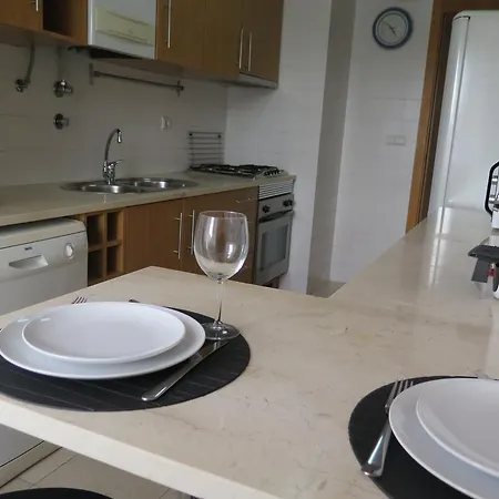 Apartment Charming - 2 Bedrooms & Garage Lissabon